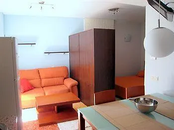 Apartamentos Caru Castelldefels 0*,  Hiszpania